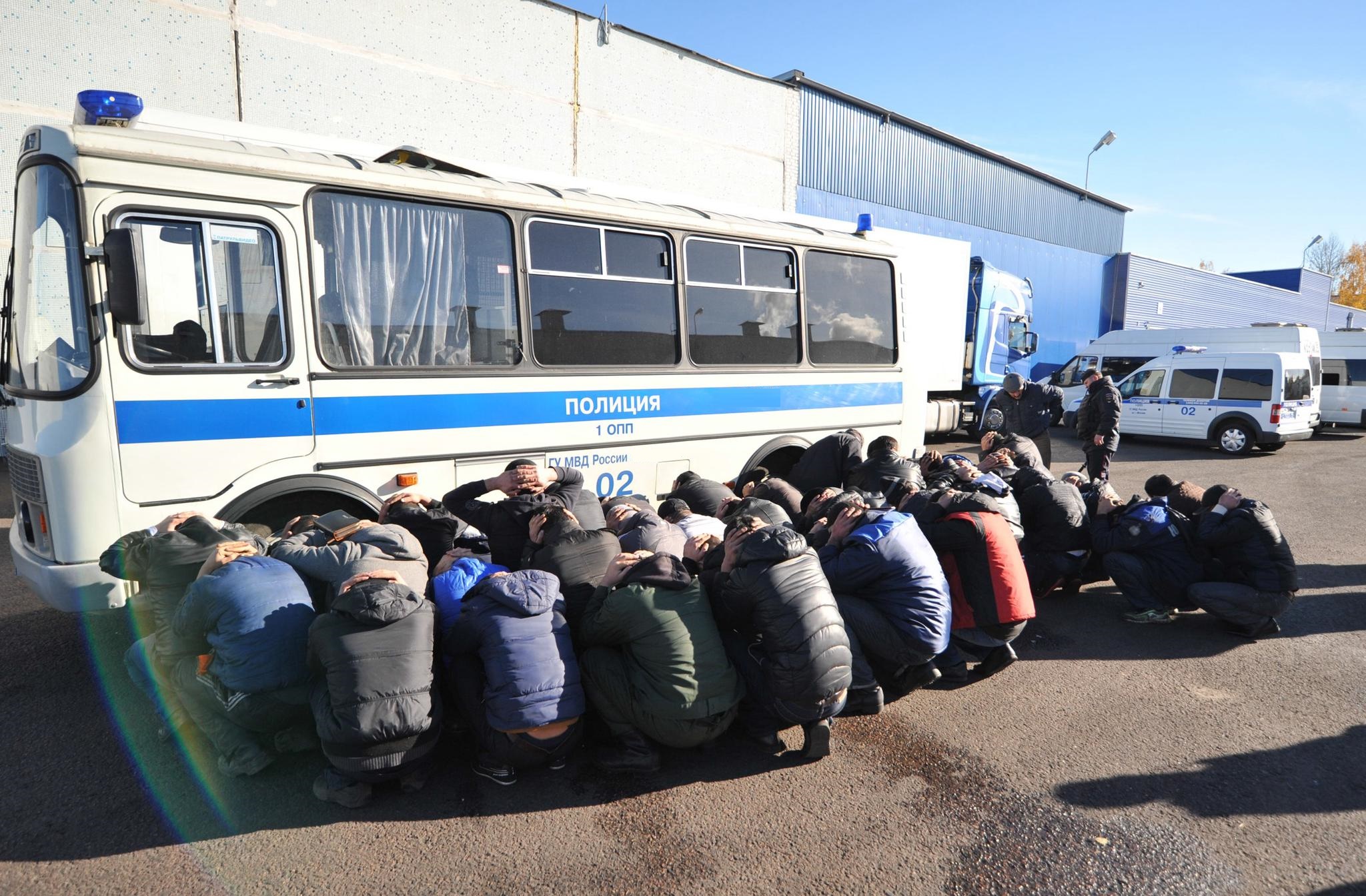 В Краснодаре задержали полторы сотни мигрантов