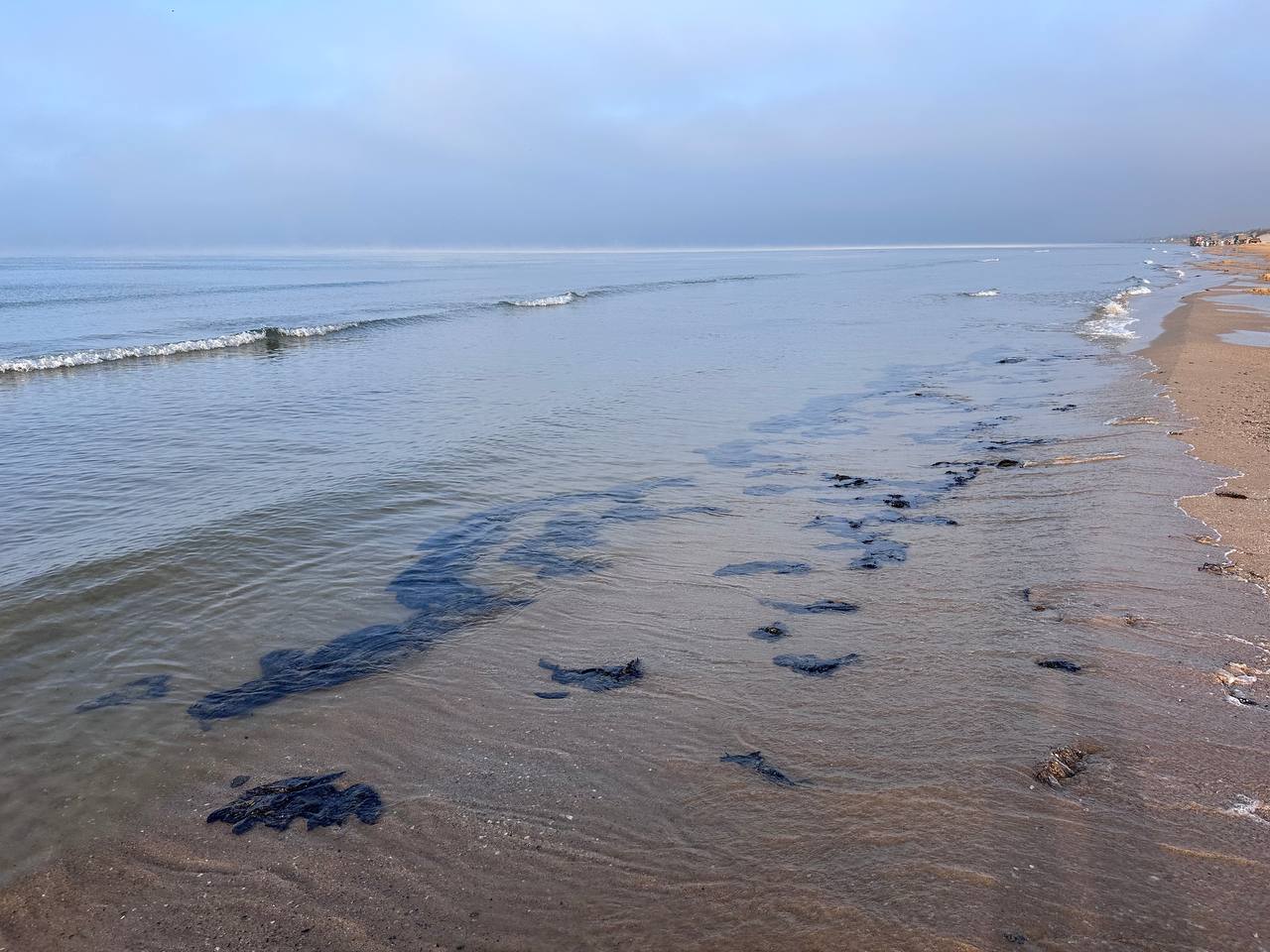 Роспотребнадзор контролирует состояние воды и берега в Анапе и Темрюкском районе