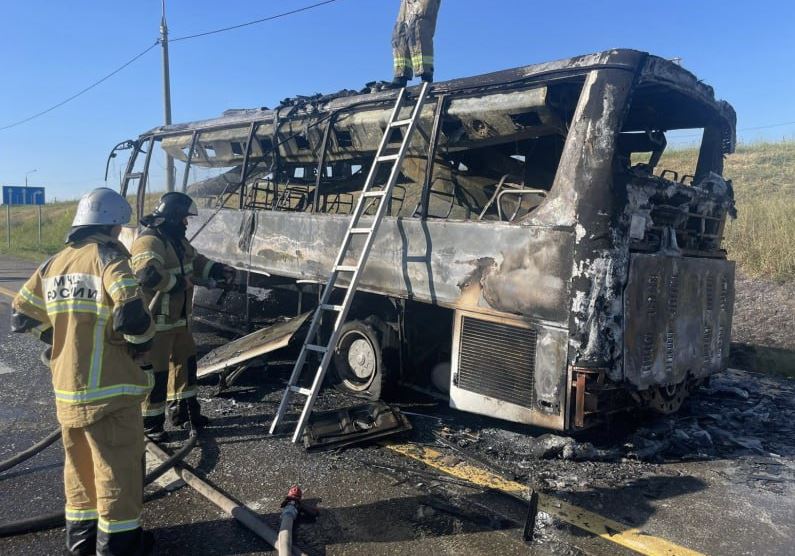 В ЕДДС Туапсинского района рассказали подробности лобового ДТП с двумя автобусами