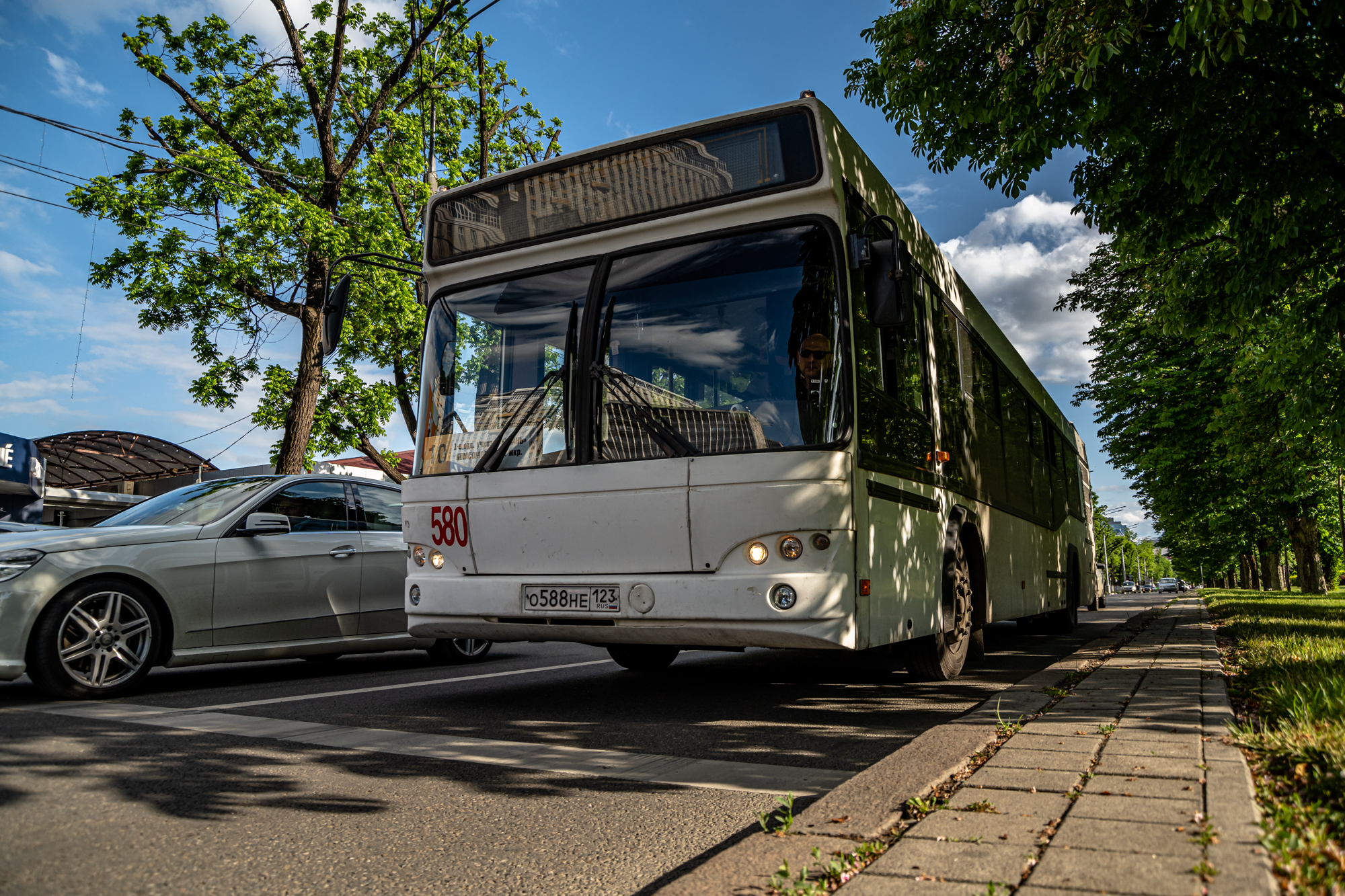 В Кропоткине на Пасху и Радоницу по городу будут ходить дополнительные автобусы