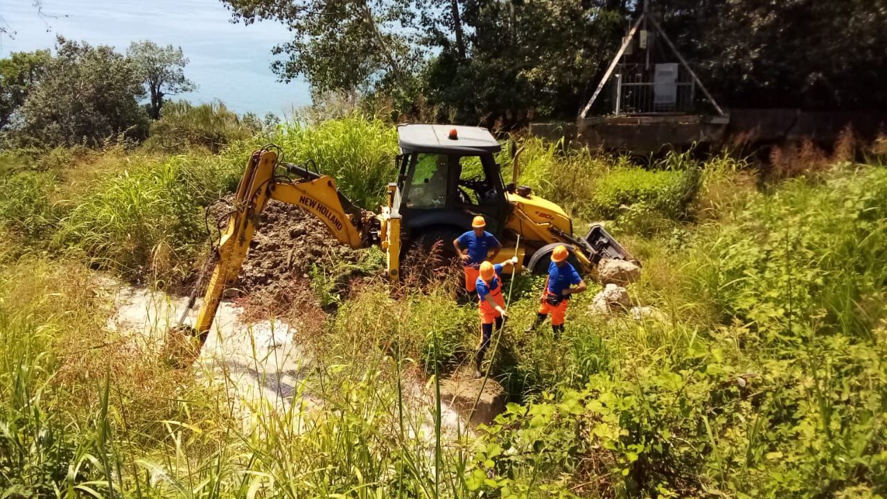 Водопад из фекалий появился в Сочи