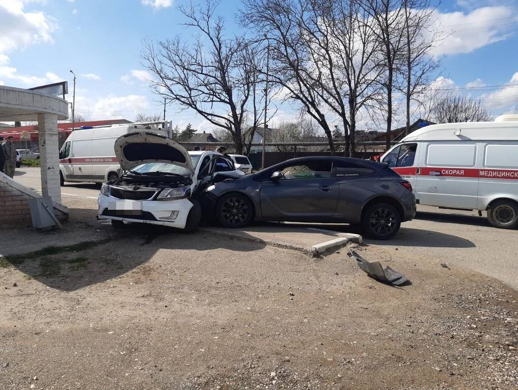 В двух ДТП на Кубани погибли двое взрослых и четырёхмесячный младенец