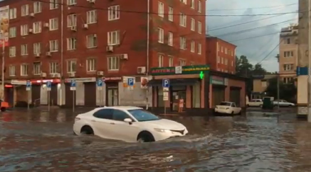 Ливень накрыл центр Краснодара