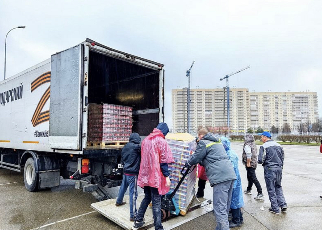 Кубань передала более 300 тонн гуманитарной помощи жителям Донбасса и Херсонской области