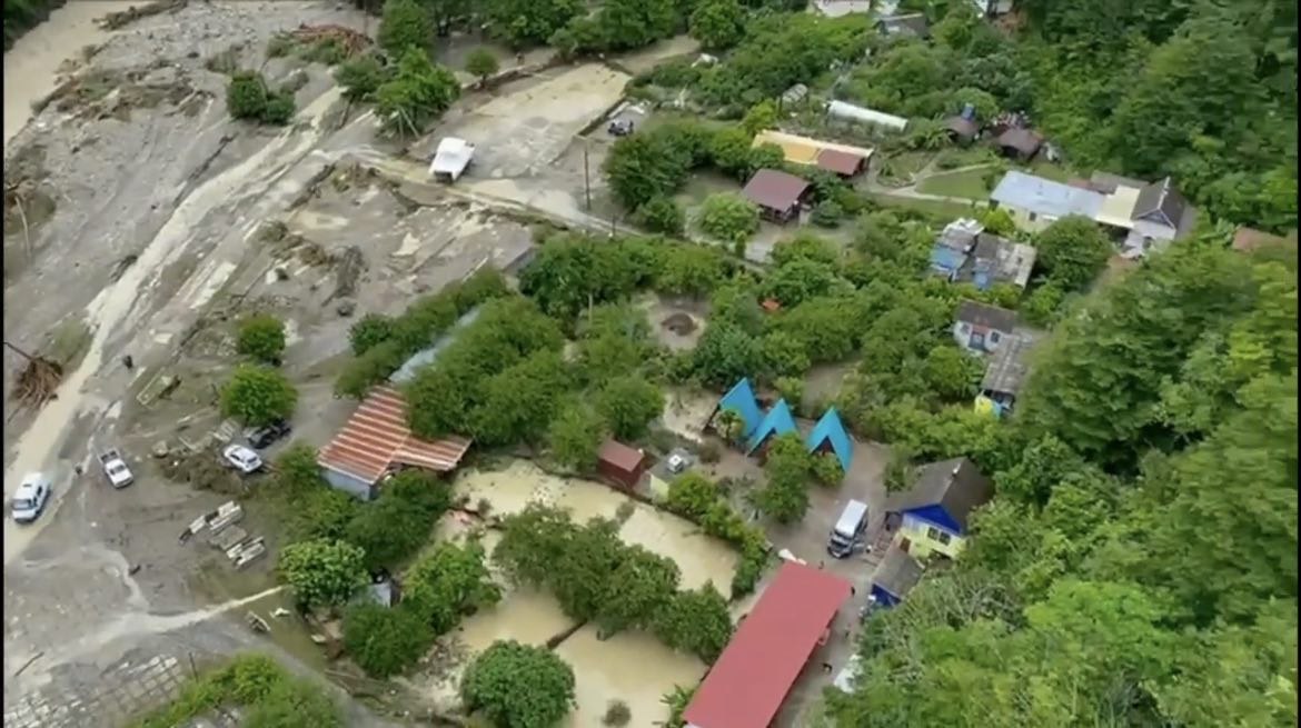 Пропавшие, которых унесло в море на машинах, оказались туристами из Ставрополья