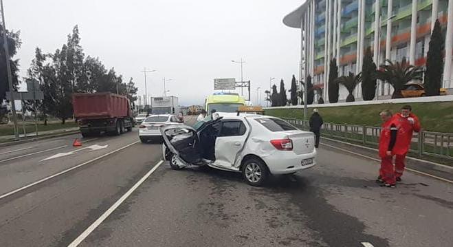 Грузовик сбил ученицу автошколы в Сириусе